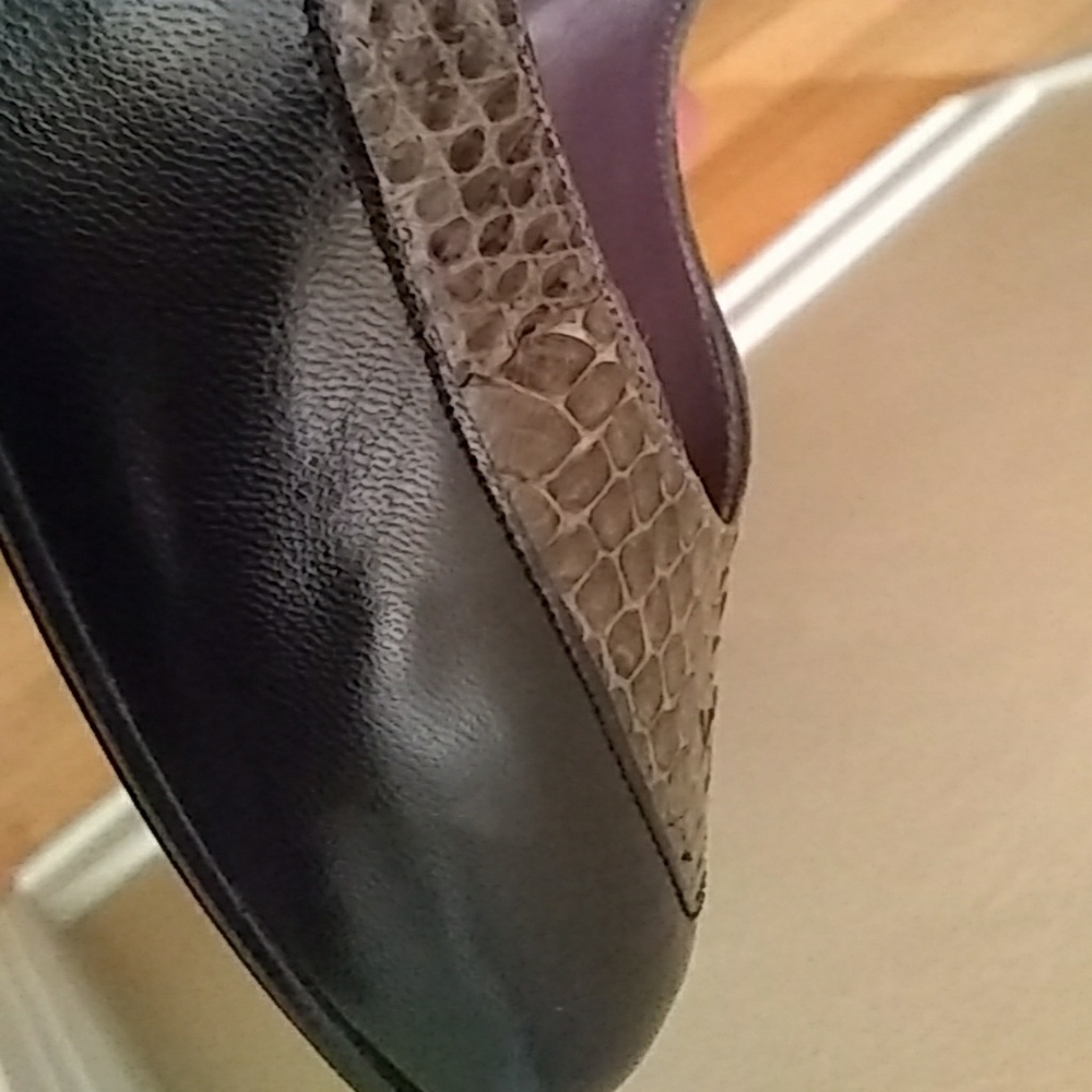 Shoes - Picture 3 of 8